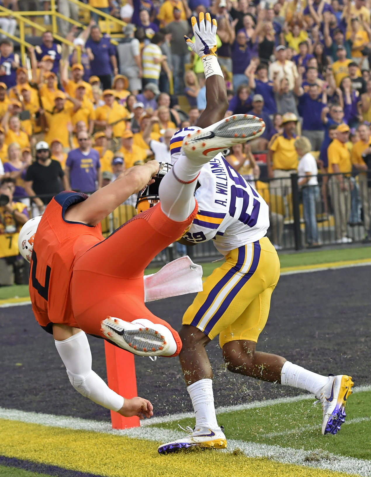 lsusyracuse1056.092417 bf